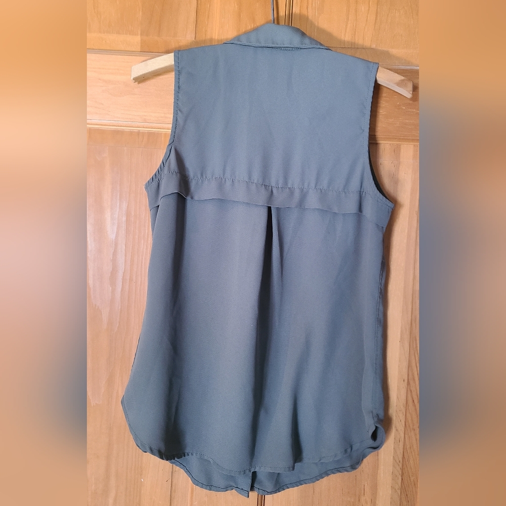 Olive Geeen Sleeveless Women's Top Gold Buttons - Picture 4 of 4
